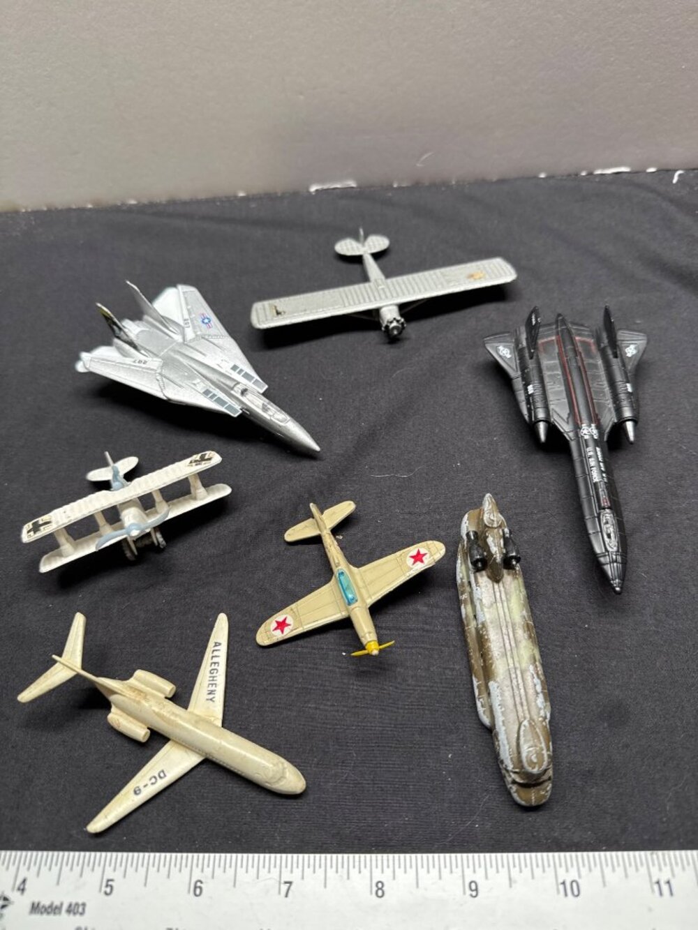 Diecast Airplane & Helicopter Model Lot U.S. Air Force SR-71 Blackbird Vintage A